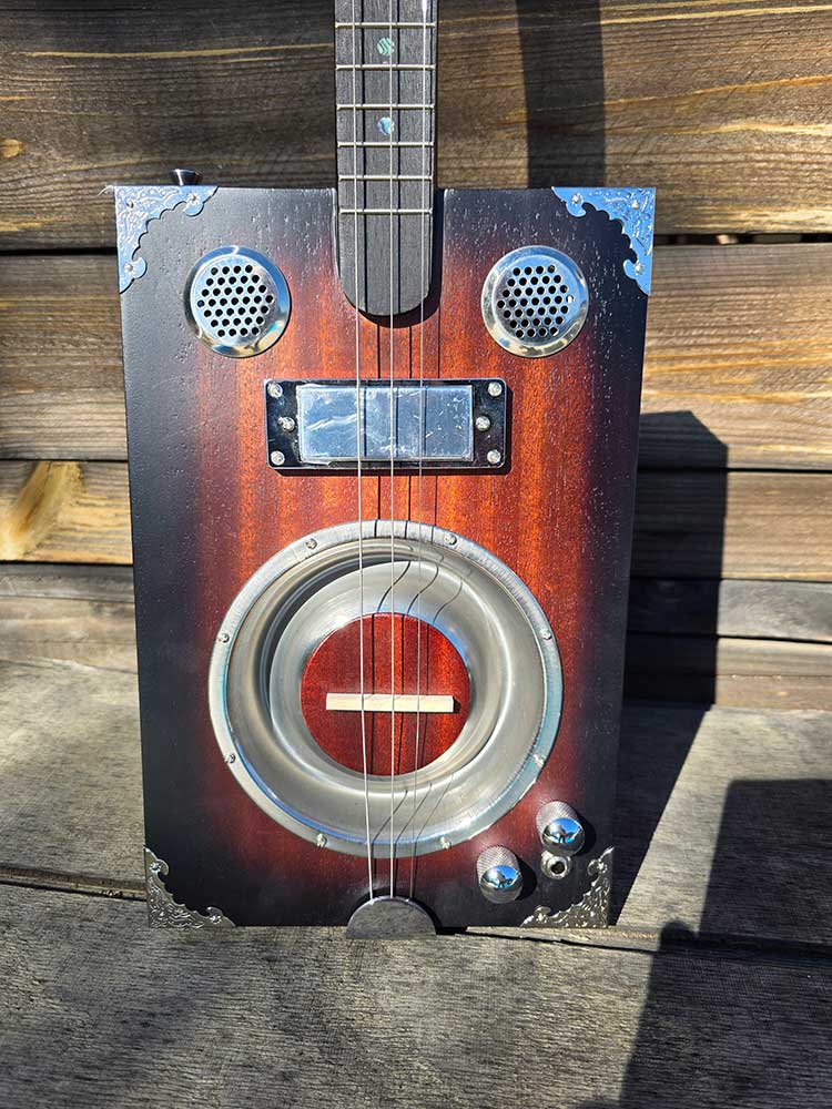 "Classic" Pro Cigar Box Guitar - Image 4
