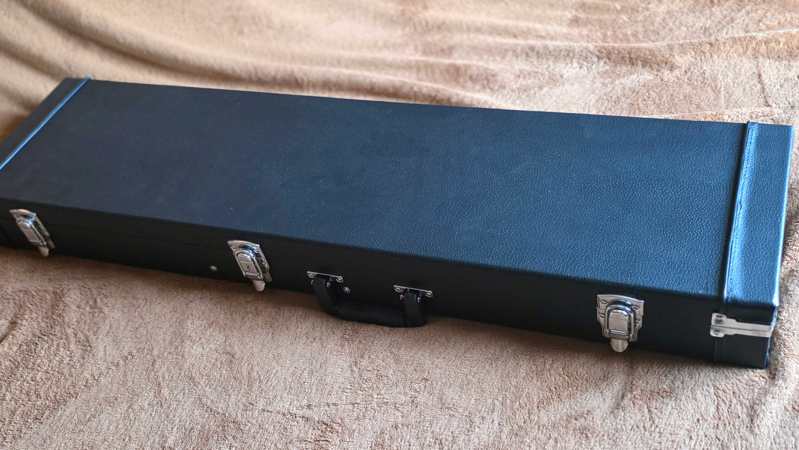 "Desperado" Pro Cigar Box Guitar & Hardshell Case - Image 4